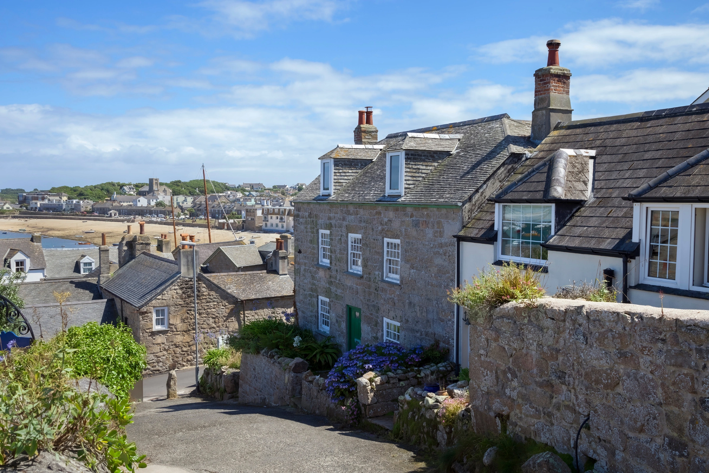 Hugh_Town,_Saint_Mary's,_Isles_of_Scilly[1].webp